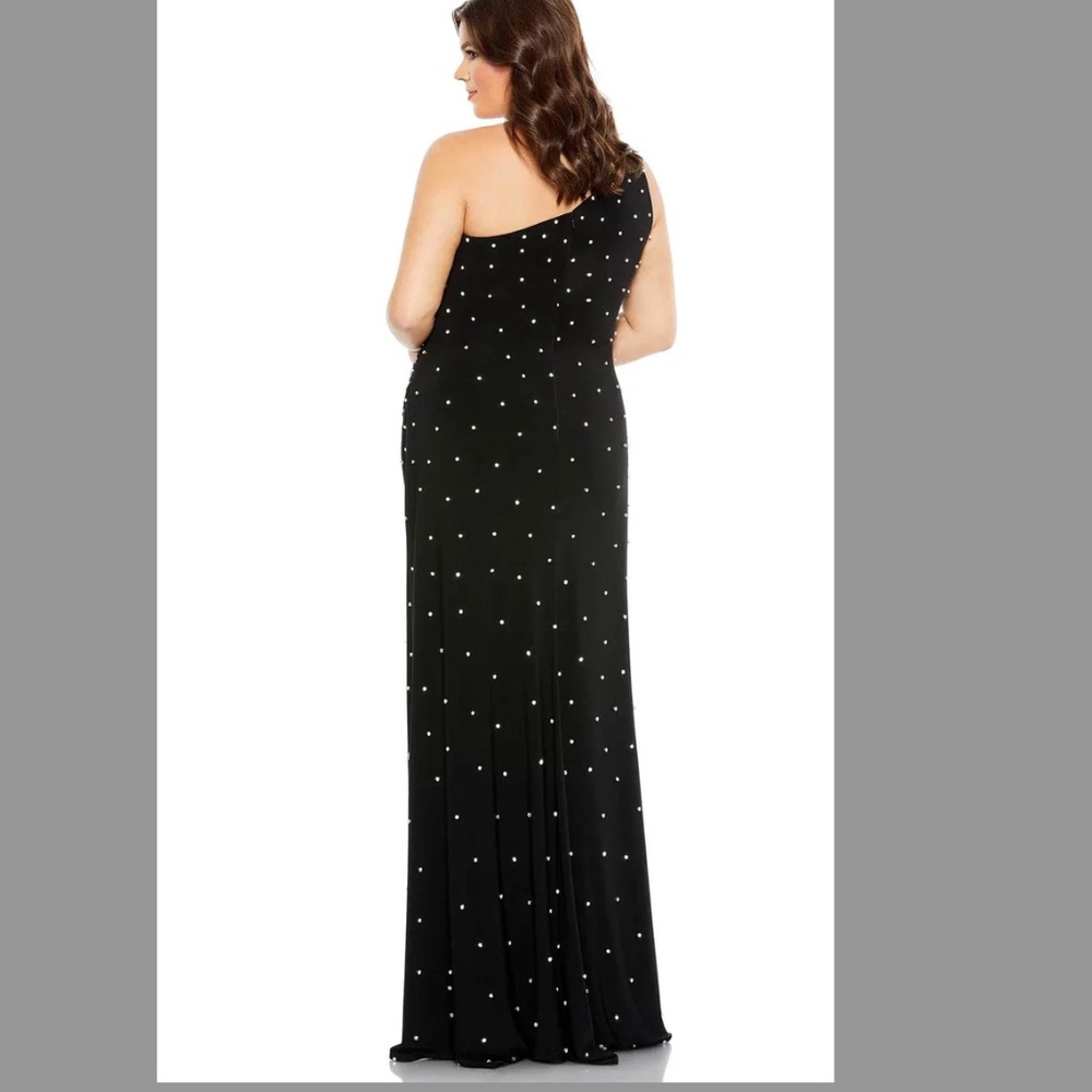 Mac Duggal 68130 - One Sleeve Rhinestone Plus Size Prom/Wedding Guest Dress - Picture 2 of 7
